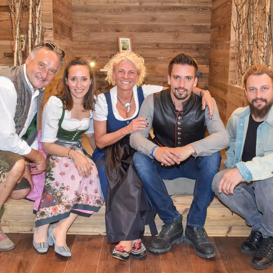 Photo of the Hinteregger hotel family